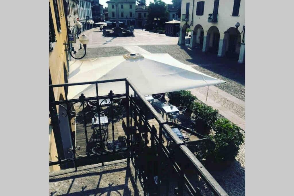 Green Appartamenti I Portici Nel Centro Storico Melzo Kültér fotó